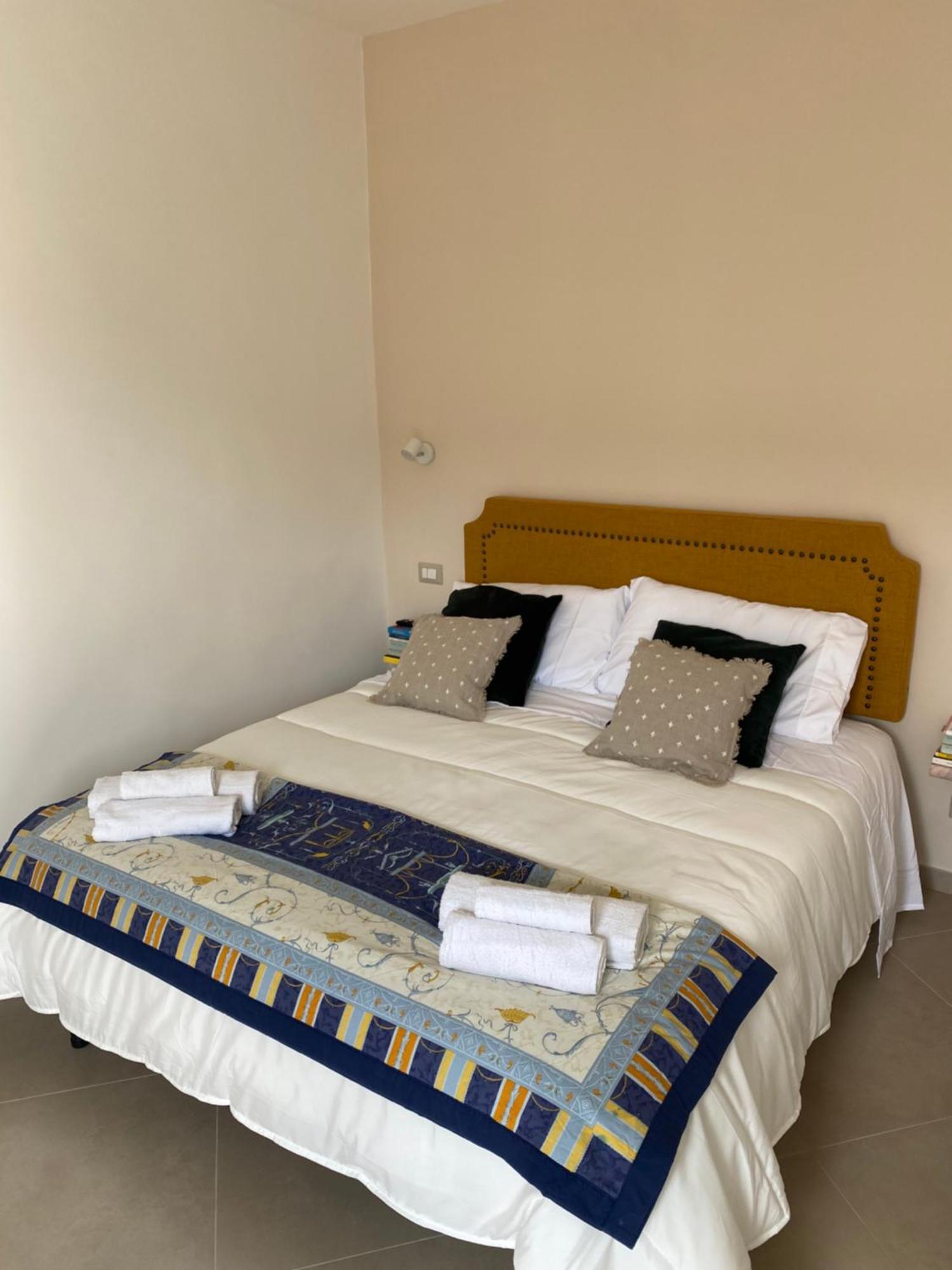 All'Imbrunire Exlusive Apartment Salerno Dış mekan fotoğraf